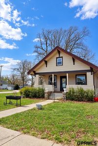 Property at 1003 N 14th St, Beatrice, NE