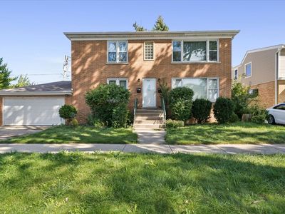 8121 N Ottawa Ave