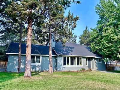 2923 NE Deborah Ct