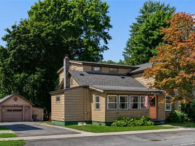 557 Main St