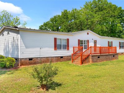 143 Hillcrest Dr