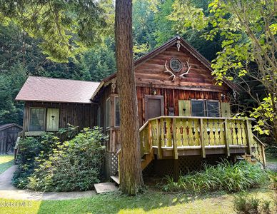 63 Chuckwagon Trail