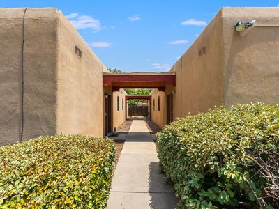 4301 Calle Andrew