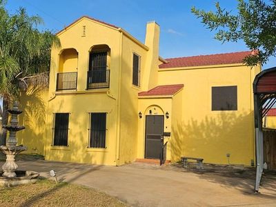 396 Hibiscus St