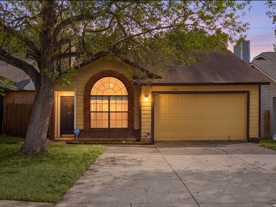 5708 GLACIER SUN DR