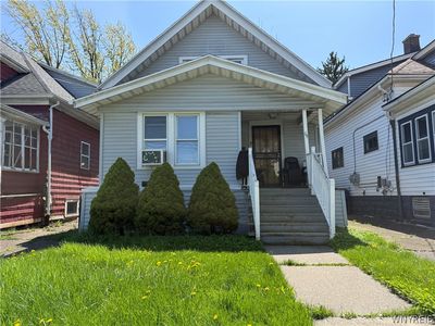 69 Thornton Ave