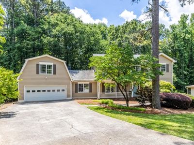1025 Foxfire Dr