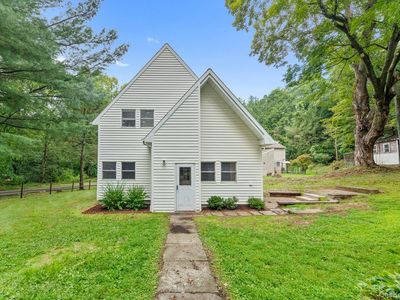 24 Skylark Drive