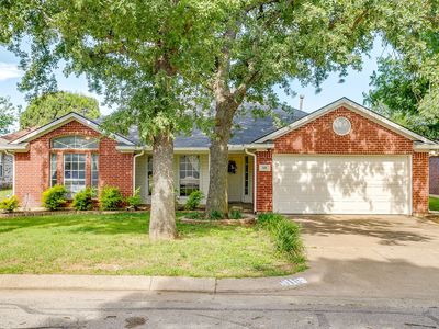518 Lone Star St