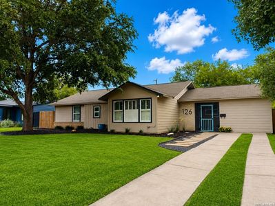 126 BREES BLVD