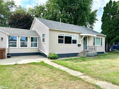 1517 Summer St