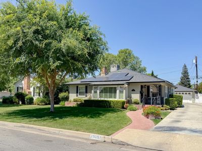 2505 Cedar St