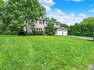214 Burrell Blvd