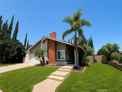 7925 Ramona Ave
