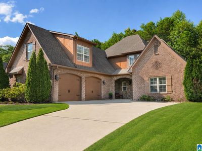 374 Strathaven Dr