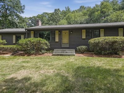 Property at 9 Conestoga Rd, Chelmsford, MA