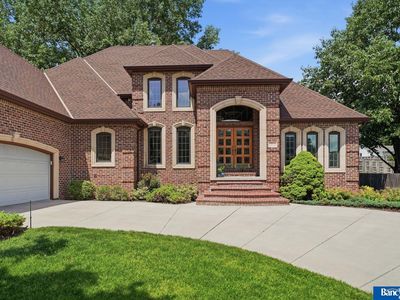 5925 Dobsons Ct
