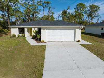 15460 Chamberlain Blvd