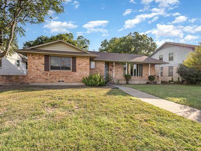 2640 Lakeland Dr