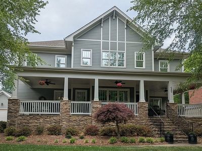 545 N Oak Dr