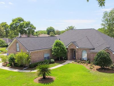 1204 Pembrooke Rd