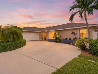2233 SW 12th PL