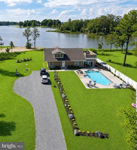 5757 Dockside Ln