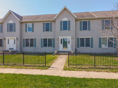 923 E Shelbourne Dr #923