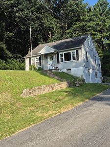 20 Hill Ln