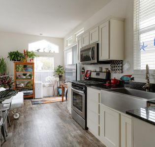 2120 N Pacific Ave Spc 25
