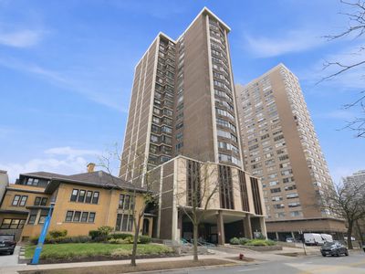 6325 N Sheridan Rd APT 1808