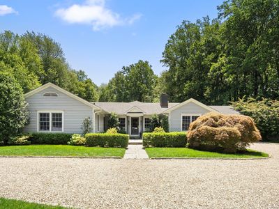 3663 Congress Street