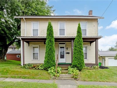 365 E Adams St