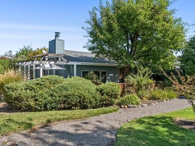 71 Creek Lane