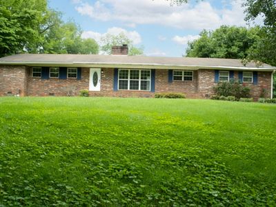814 Cedar Springs Rd