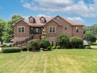 390 Powell Riverfront Rd