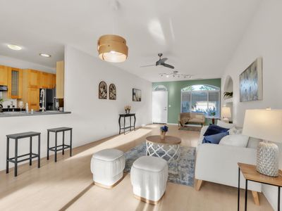 3905 Apple Blossom Way