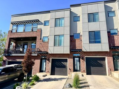 25 E Ctr #76