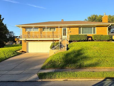 Property at 2214 W Hayes St, Davenport, IA