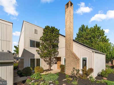 19101 Brooke Grove Ct