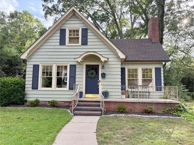 162 Louise Dr SE