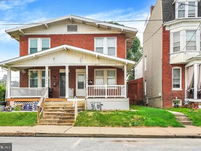 1448 W King St