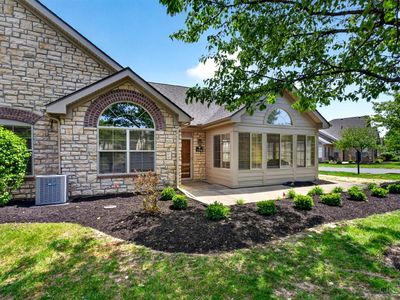 1364 Cotswold Ln