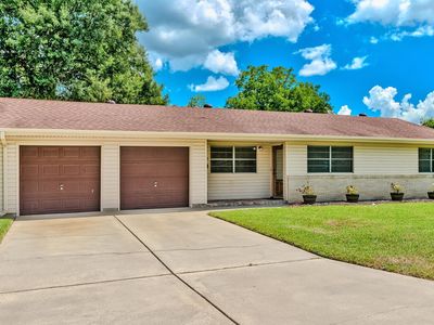 Property at 5300 Main Ave, Groves, TX