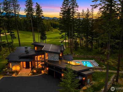 160 Sanctuary Ct