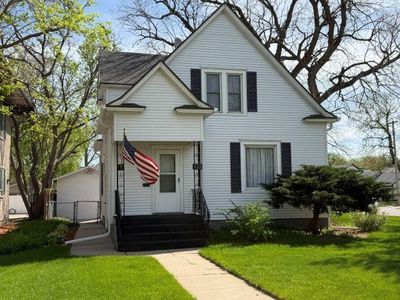 522 W 25th St