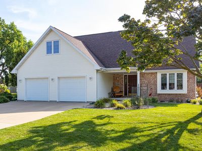 1504 Meadowbreeze Cir