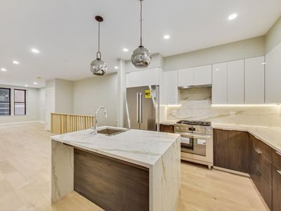14 N Bennet St #101