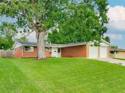 Property at 1377 Maplegrove Dr, Fairborn, OH