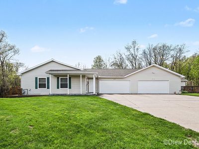 Property at 2674 Walnut Hills Ct SE, Kentwood, MI